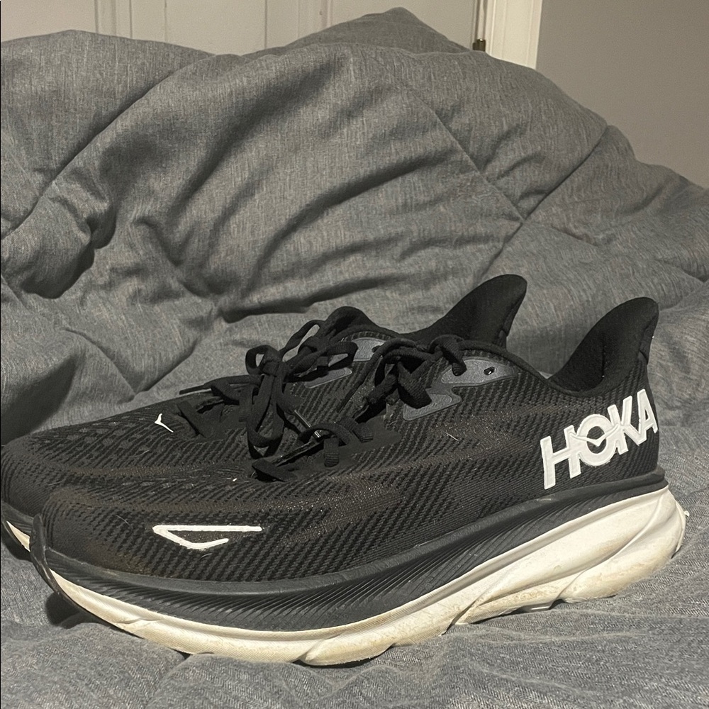 Clinton’s 9 Hokas